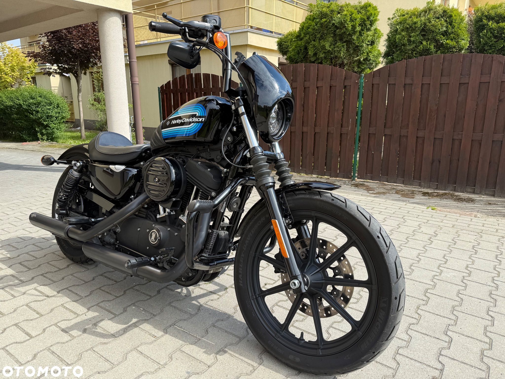 Harley-Davidson Sportster Iron 1200 - 1