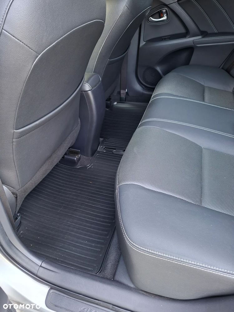 Toyota Avensis 1.8 Prestige - 13