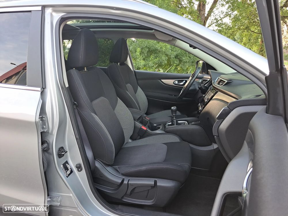 Nissan Qashqai 1.5 dCi N-Connecta 18 - 14