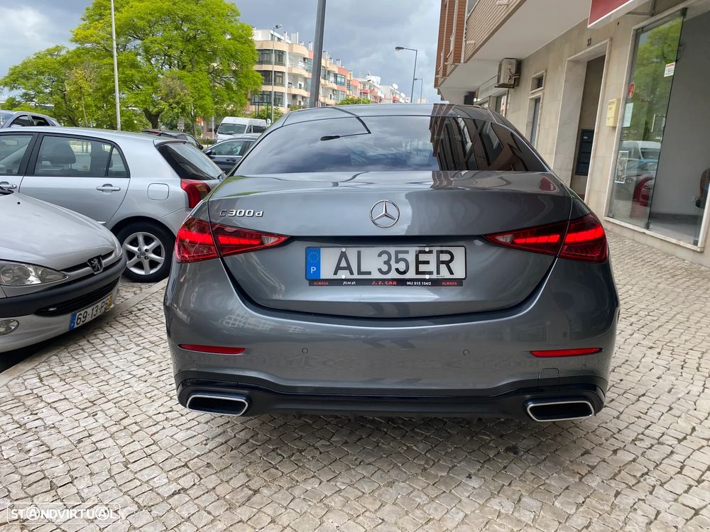 Mercedes-Benz C 300 d AMG Line - 23