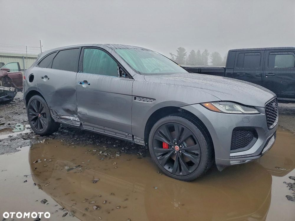 Jaguar F-Pace - 3
