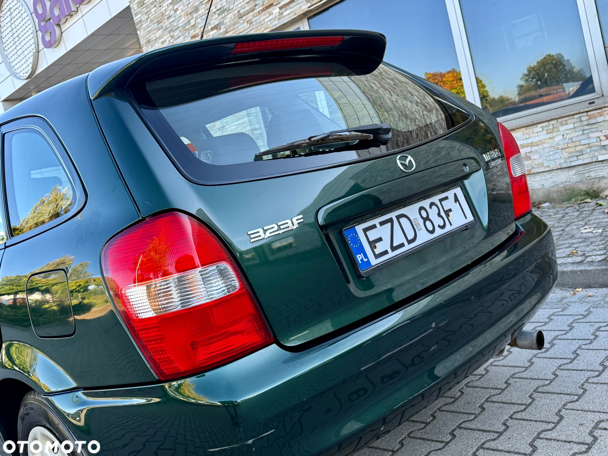Mazda 323F 1.6 Exclusive - 13