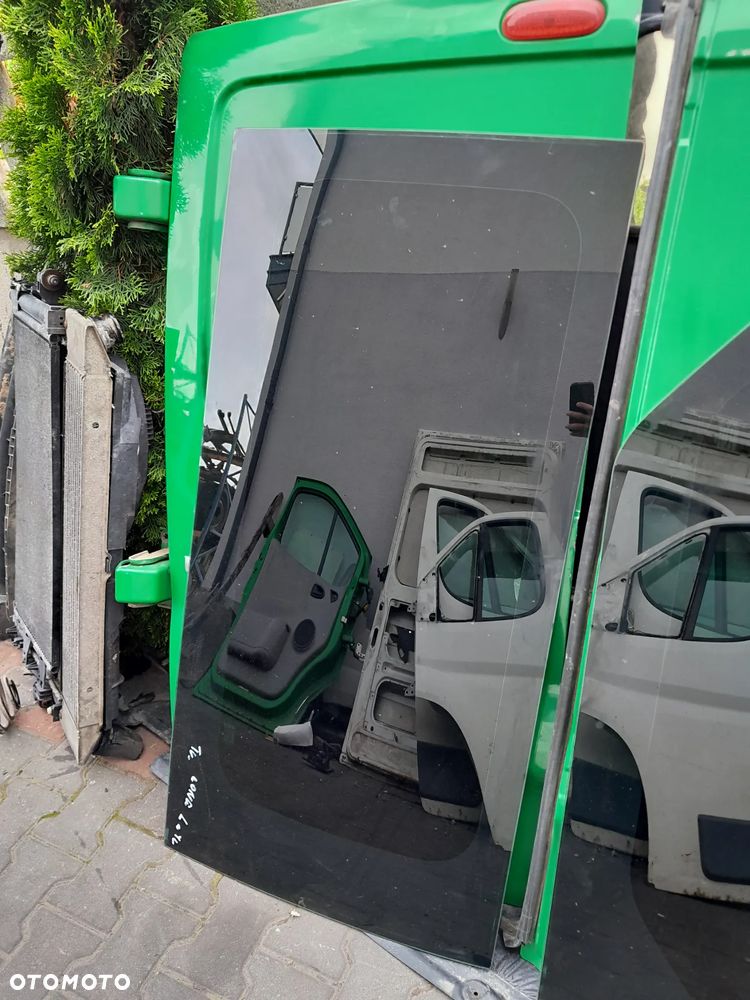 Szyba boczna lewa tylna long Renault Trafic II - 1