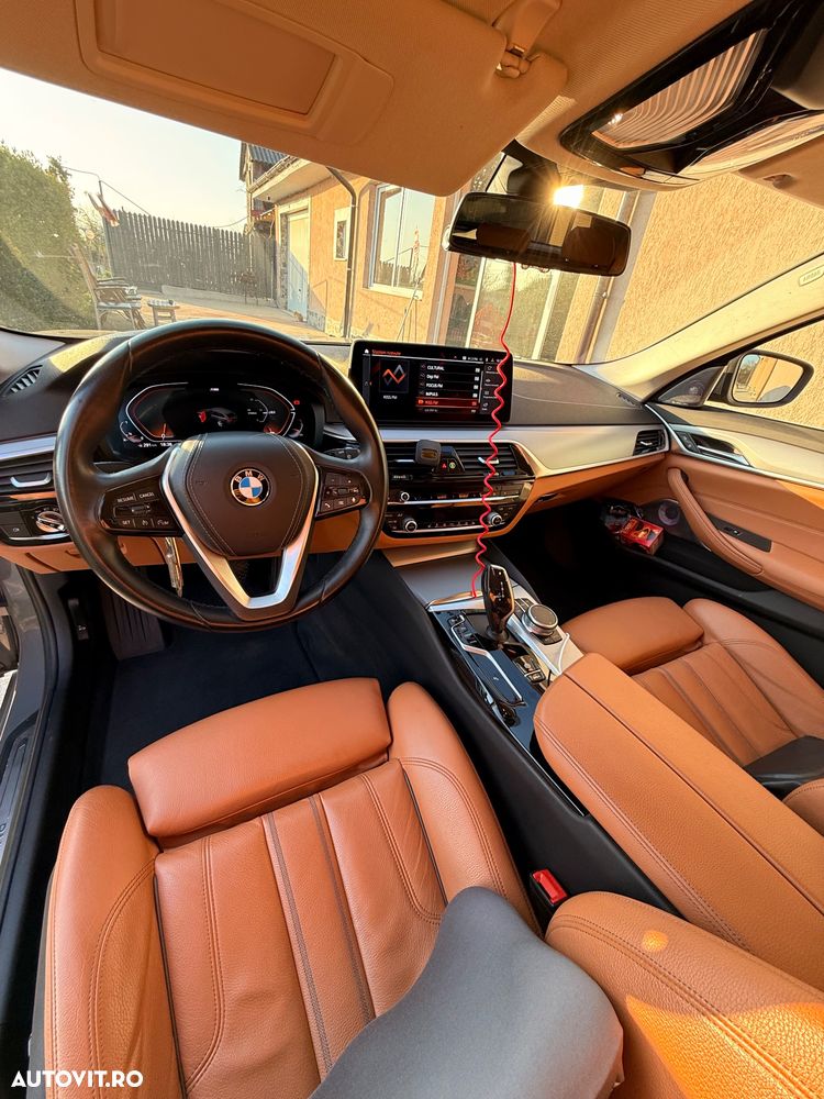 BMW Seria 5 520i Aut. Luxury Line - 5