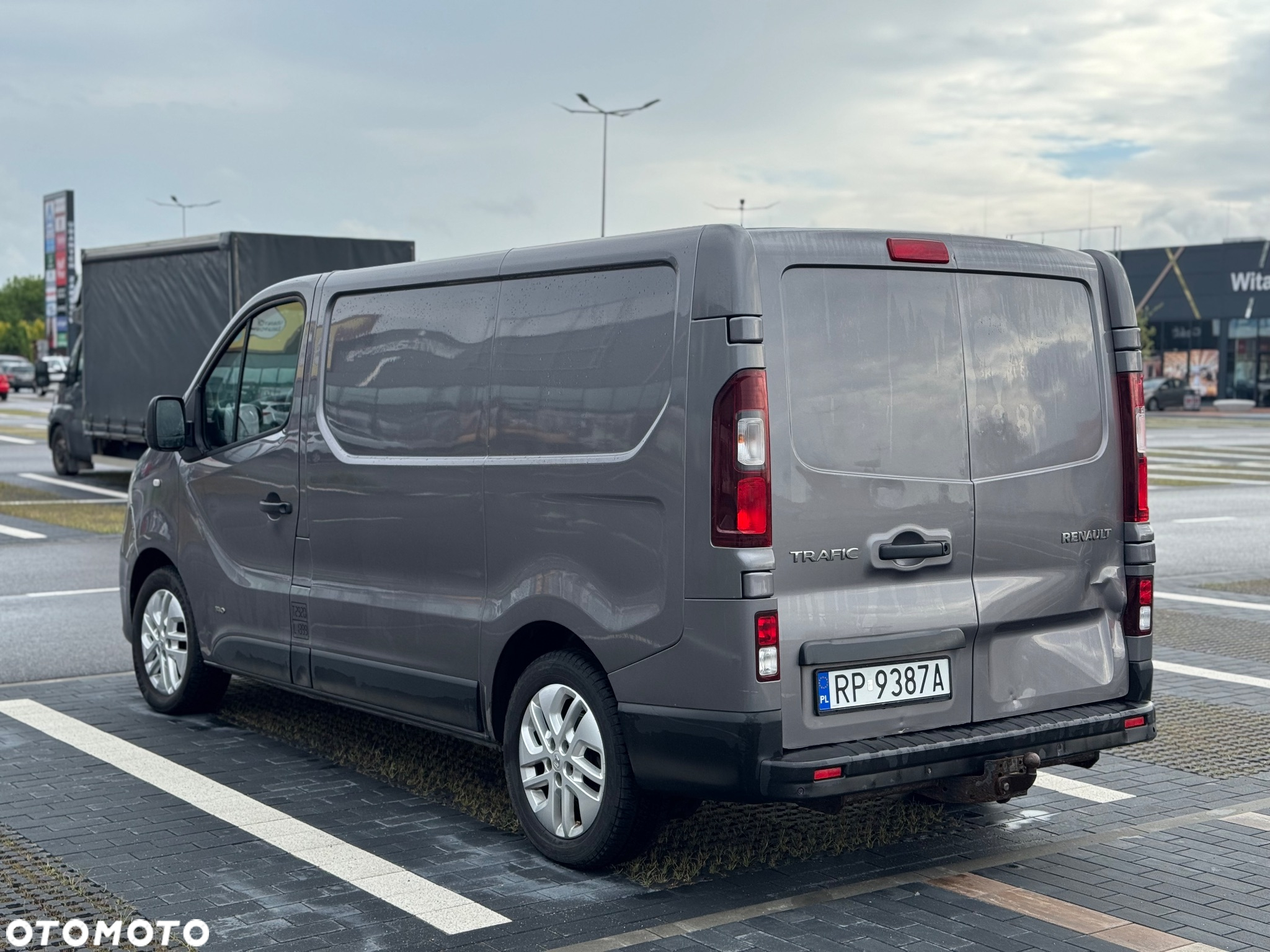 Renault Trafic - 6