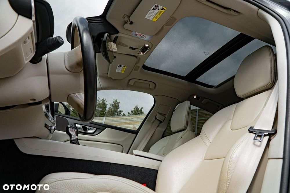 Volvo S60 - 31