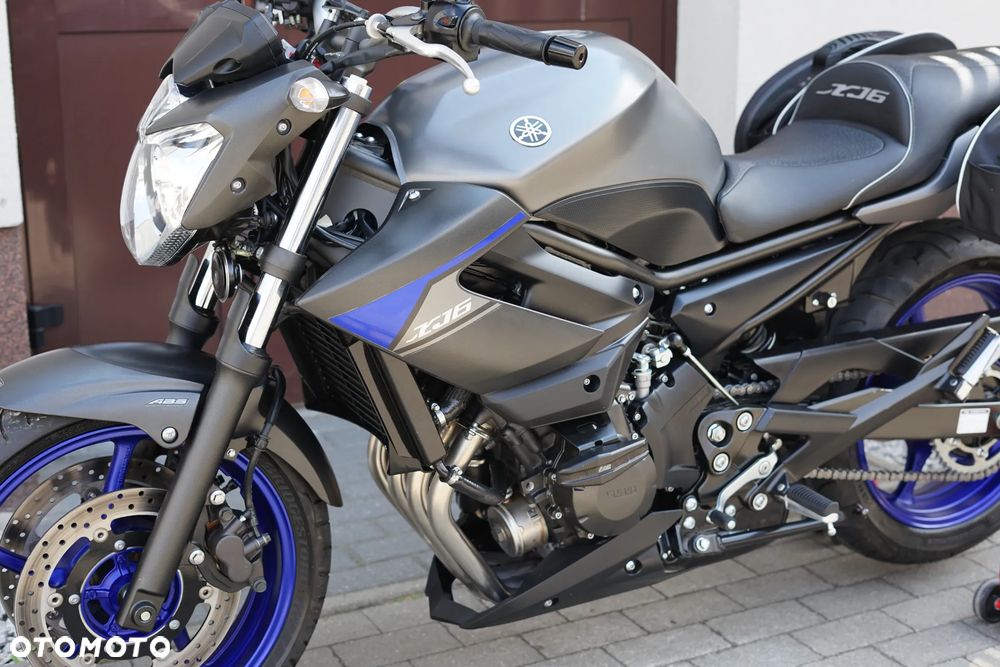 Yamaha XJ - 30