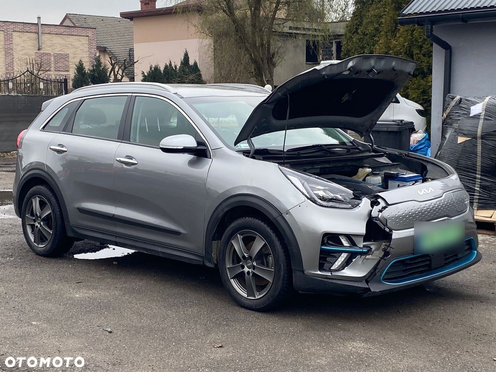 Kia Niro 64kWh M - 3