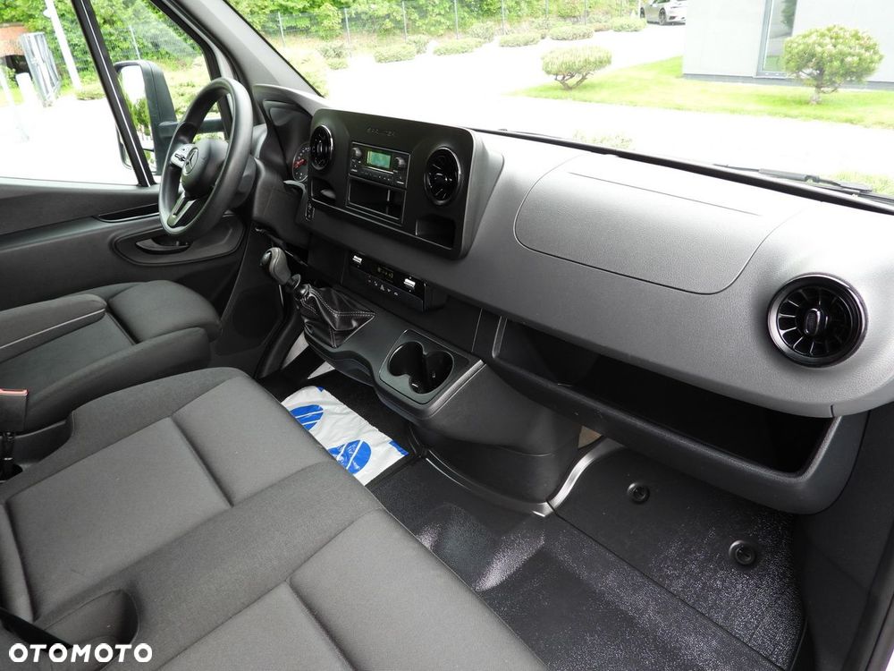 Mercedes-Benz SPRINTER 519  PLANDEKA 8 PALET WEBASTO TEMPOMAT BLIŹNIACZE KOŁA KLIMATYZACJA  190KM - 40