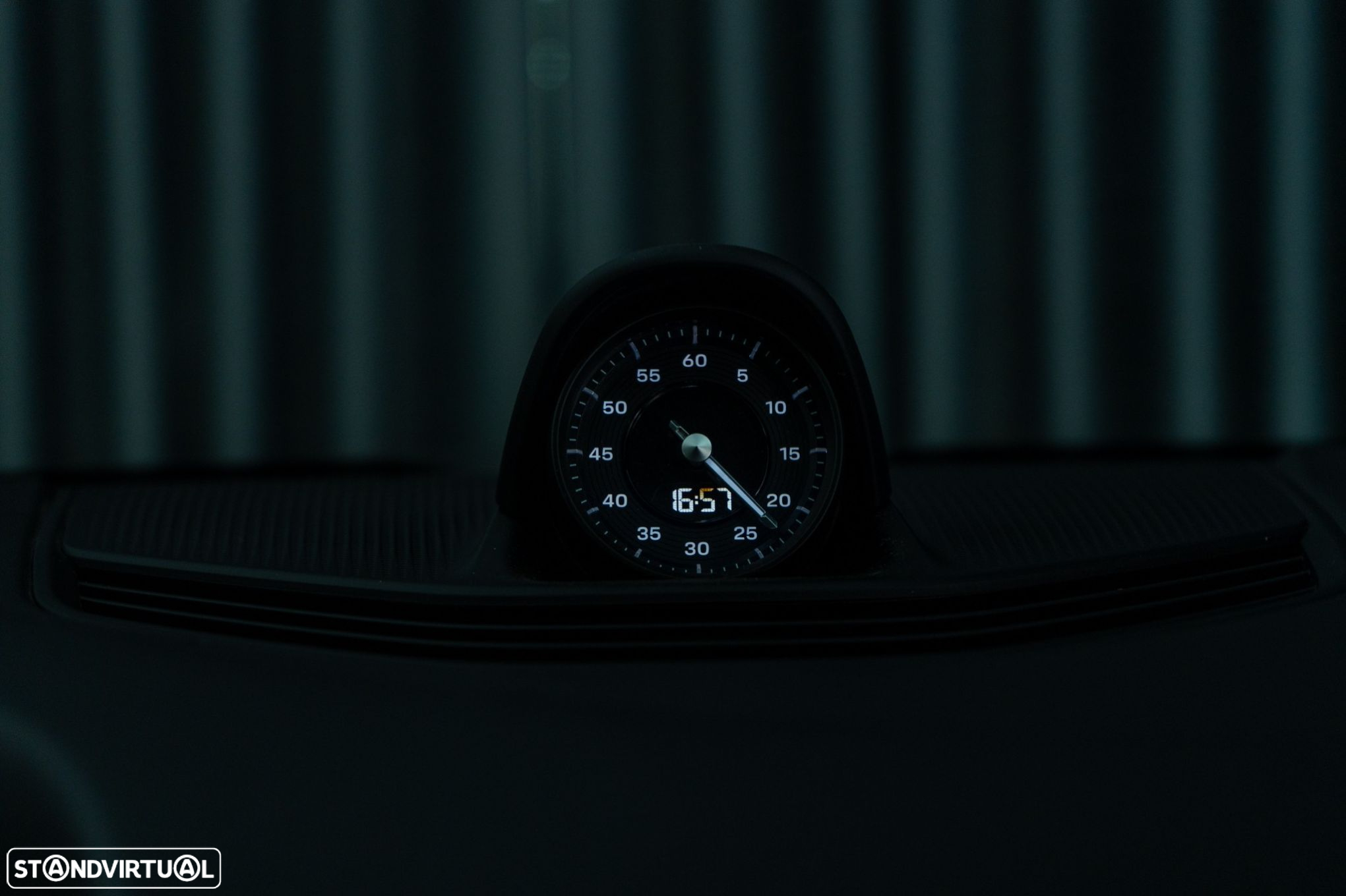Porsche Taycan 4S - 17