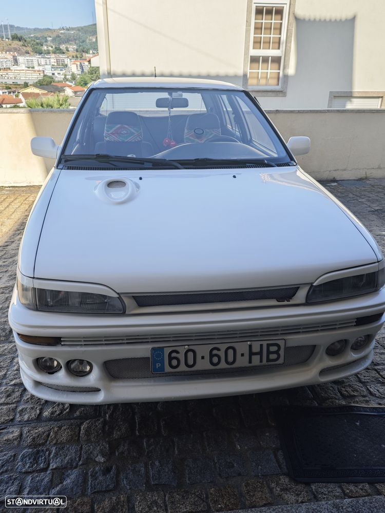 Toyota Corolla Liftback 1.3 - 15