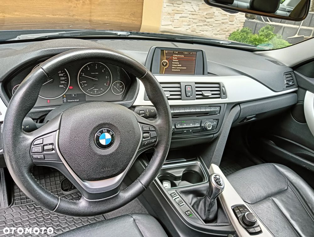 BMW Seria 3 - 18