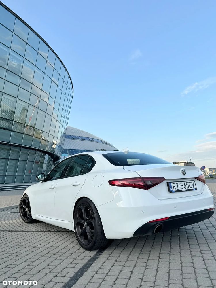 Alfa Romeo Giulia 2.0 Turbo Veloce - 18