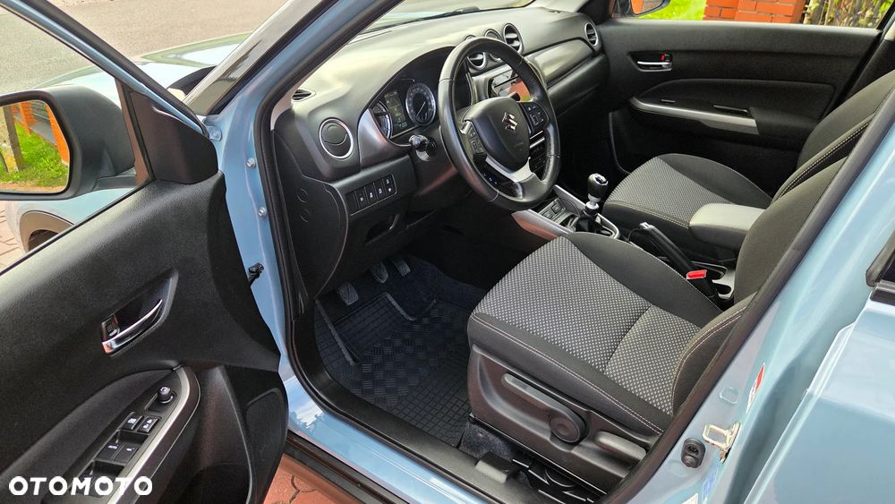 Suzuki Vitara - 12