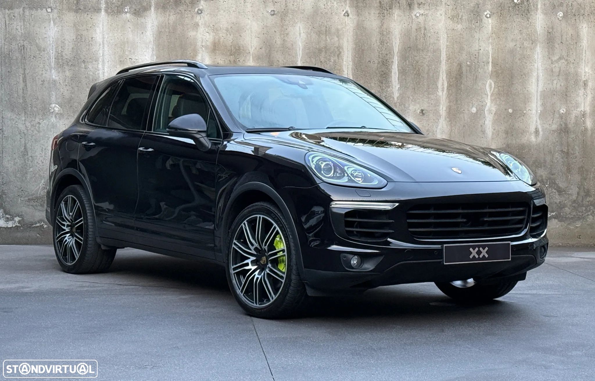 Porsche Cayenne S Hybrid - 1