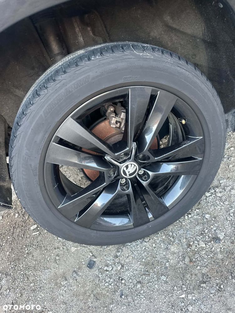 Skoda Karoq 2.0 TDI SCR DSG Tour - 24