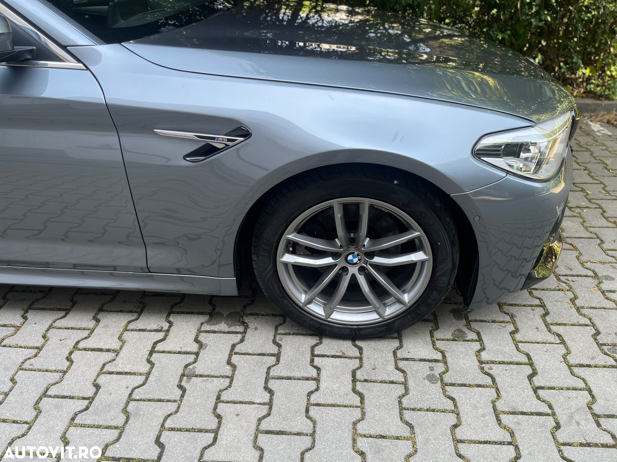 BMW Seria 5 520d AT - 9