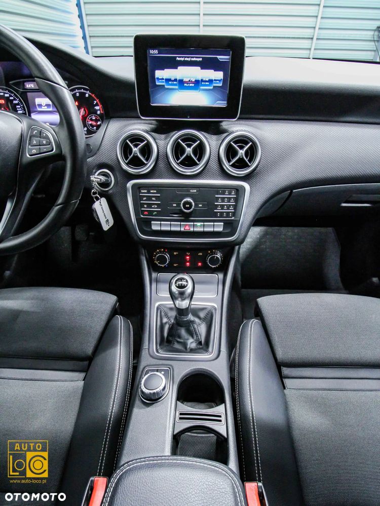 Mercedes-Benz Klasa A 160 AMG Line - 16
