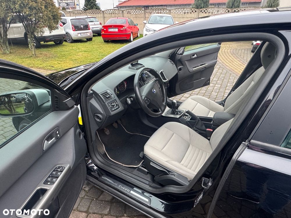 Volvo S40 2.0 RDesign - 9