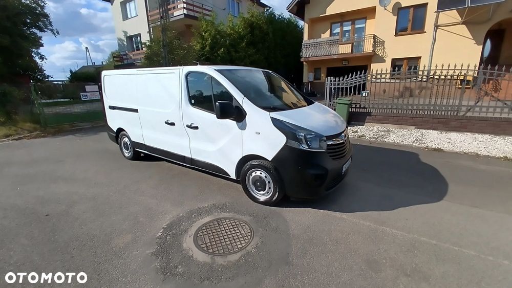 Opel Vivaro - 1
