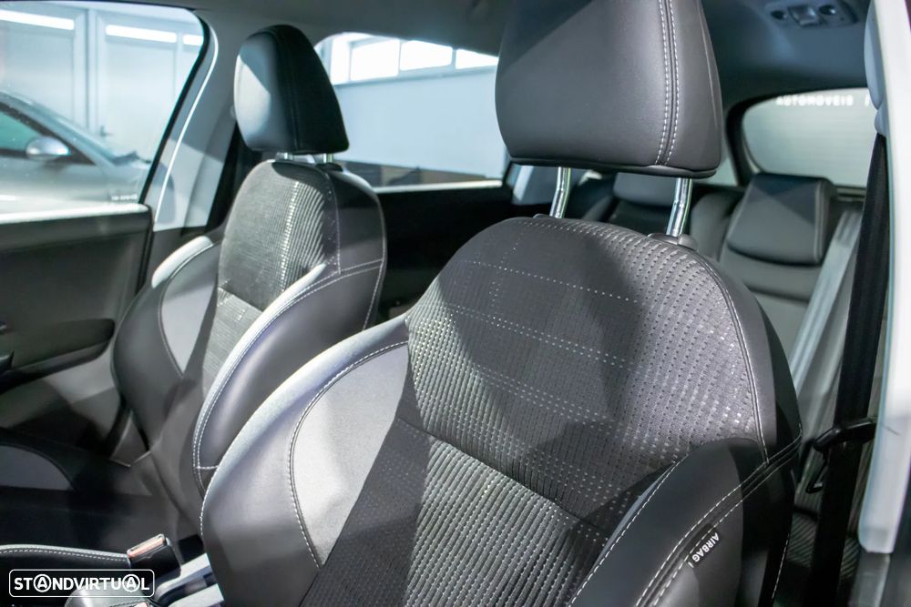 Peugeot 2008 1.2 PureTech Allure - 6