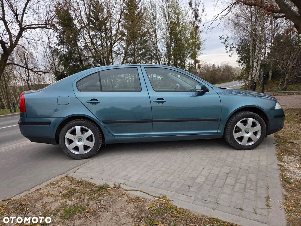 Skoda Octavia 1.6 Elegance EU5 - 7