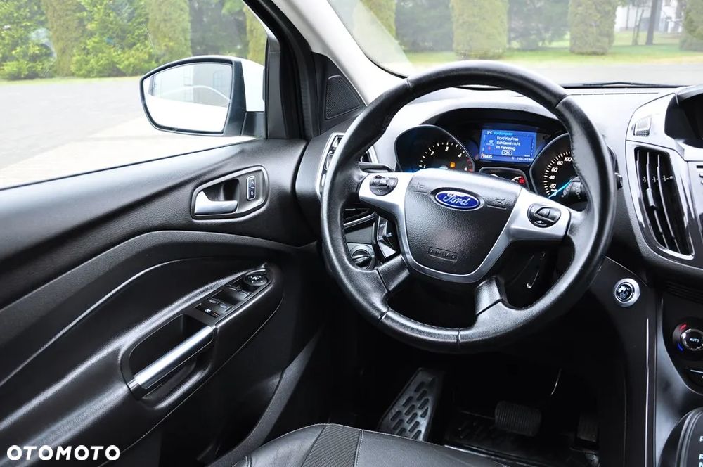 Ford Kuga 2.0 TDCi 4x4 Titanium - 32