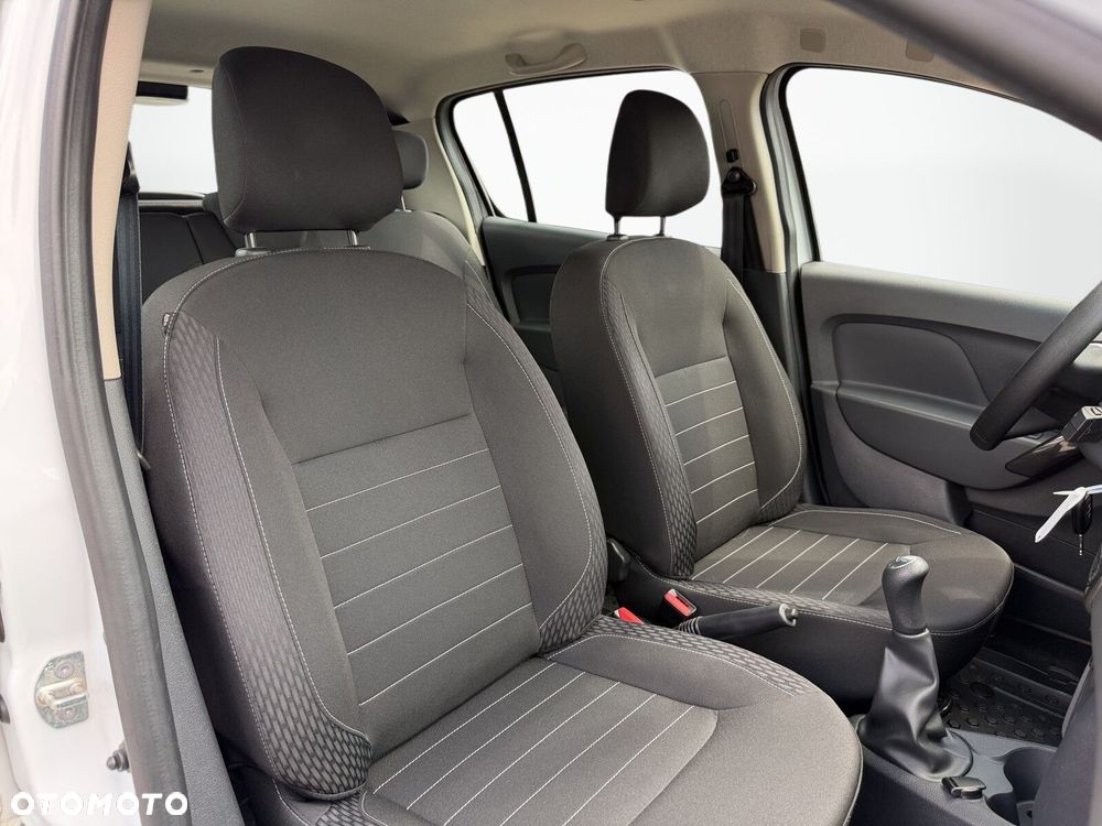Dacia Sandero - 31