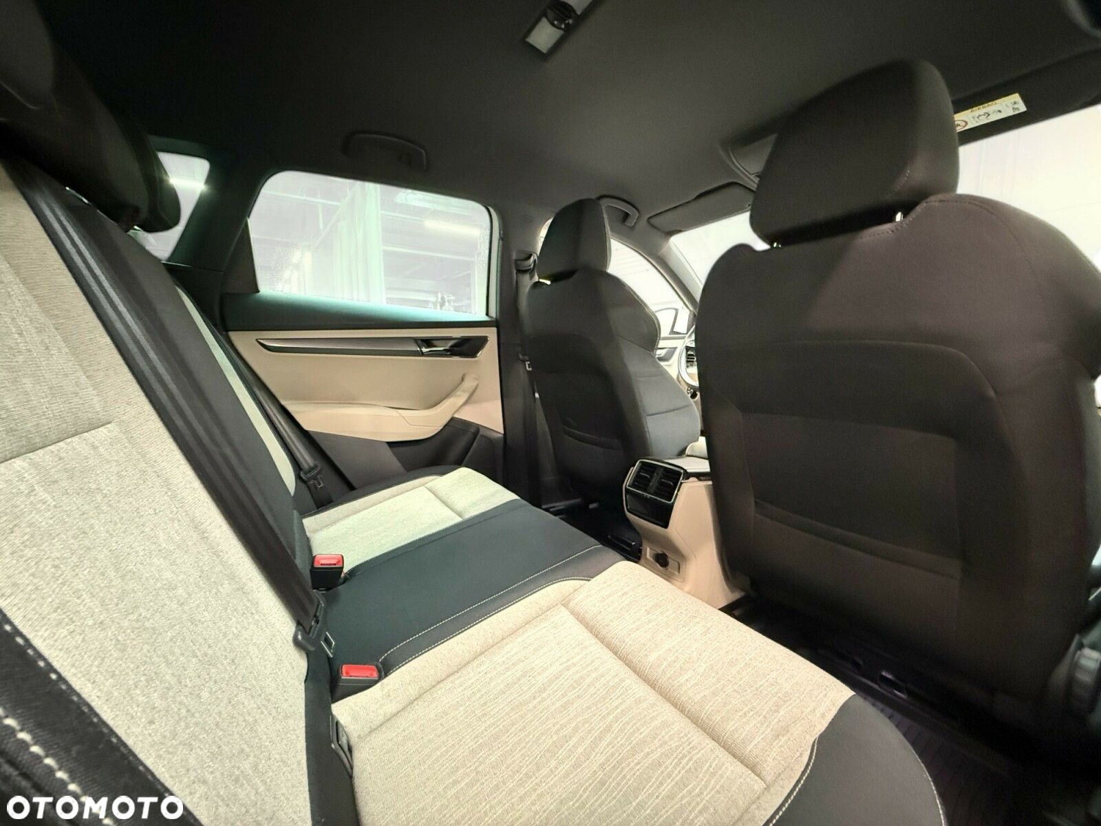 Skoda Karoq 1.5 TSI ACT 4x2 Style DSG - 19