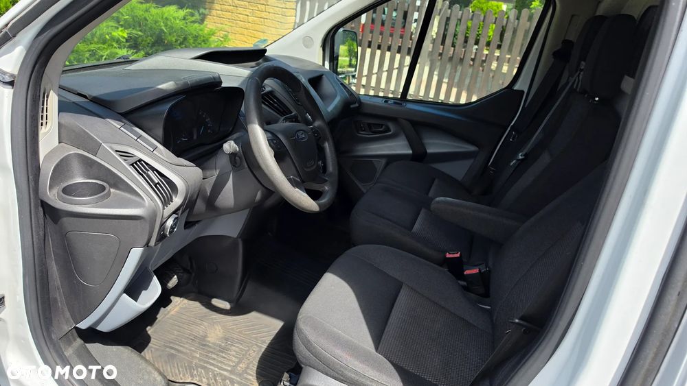 Ford Transit Custom - 17
