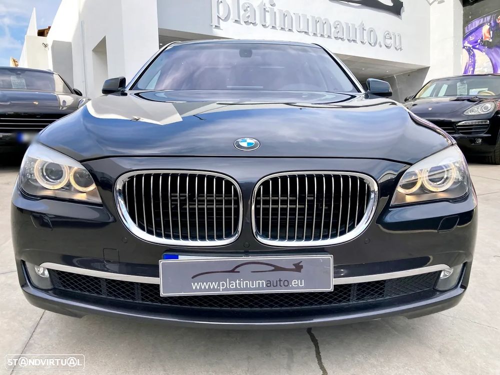 BMW 750 Li xDrive - 8
