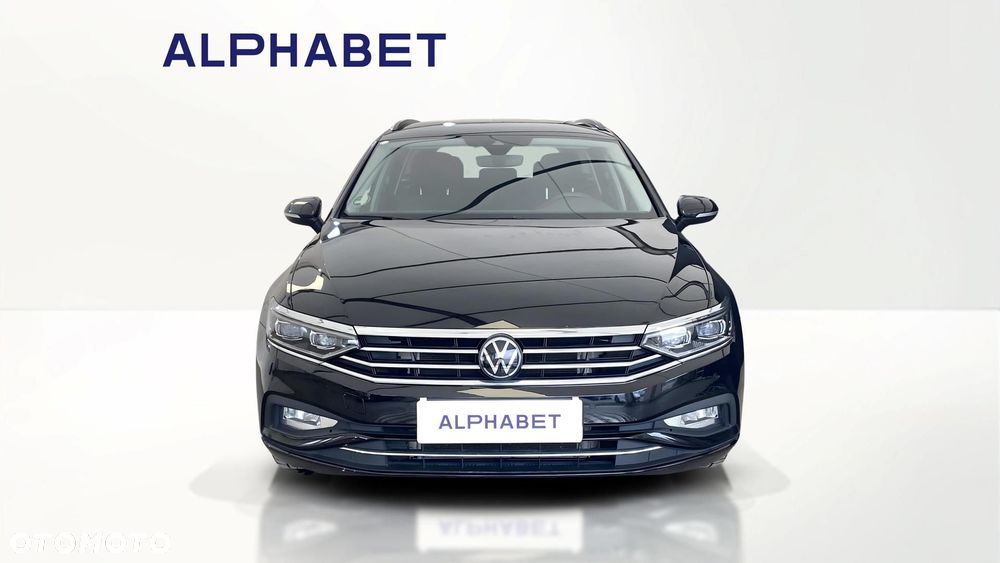 Volkswagen Passat - 8