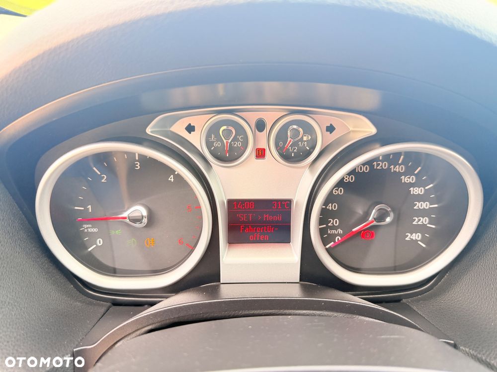 Ford Kuga 2.0 TDCi 4x4 Champions Edition - 31