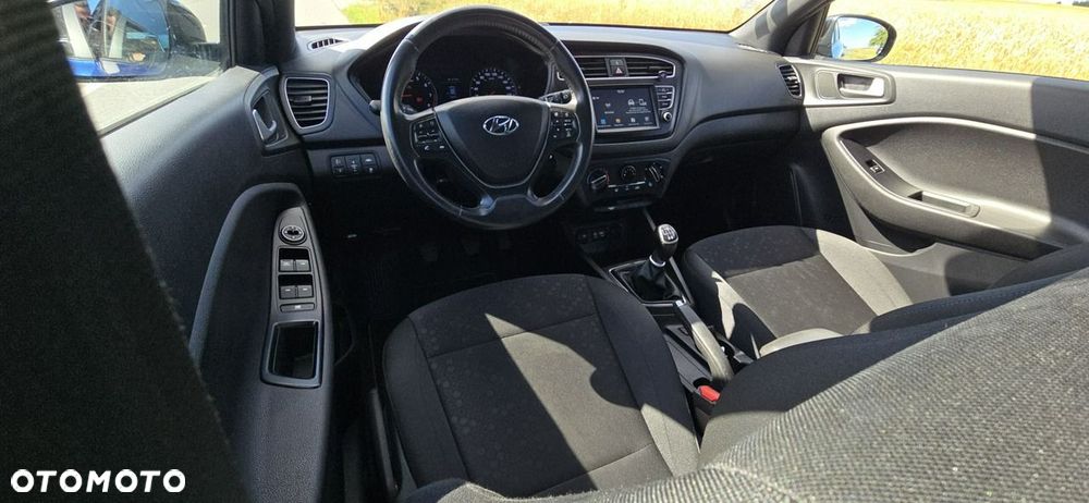 Hyundai i20 - 23