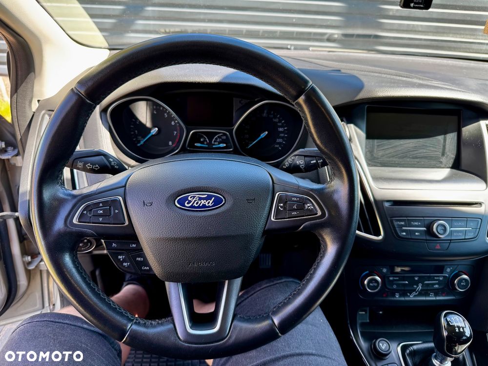 Ford Focus 1.0 EcoBoost Start-Stopp-System TITANIUM STYLE - 10