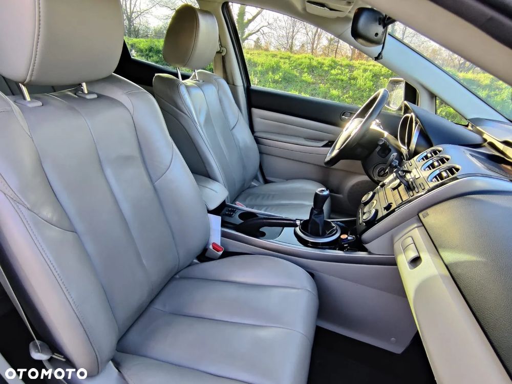 Mazda CX-7 2.2 CD Exclusive + - 8