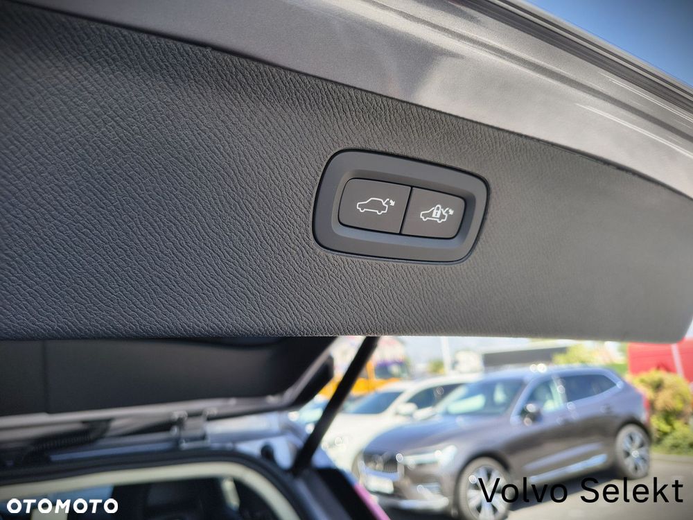 Volvo XC 90 - 33