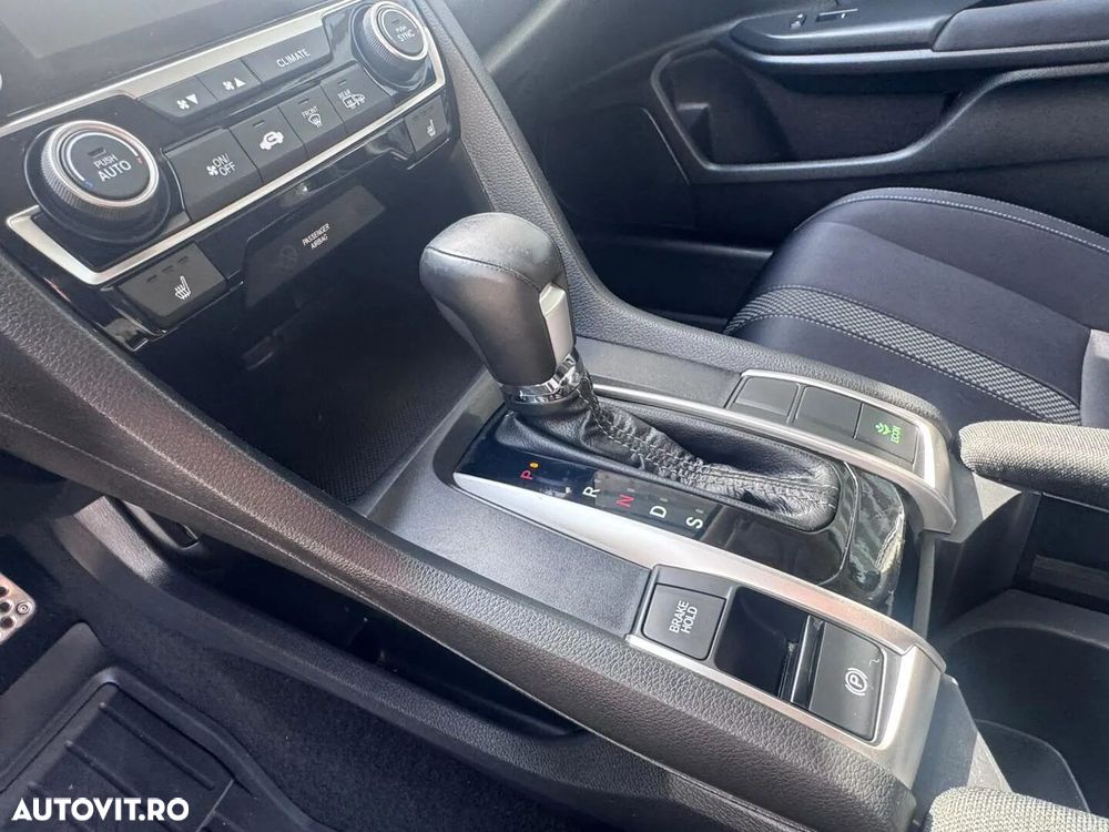 Honda Civic 1.5 VTEC Turbo CVT Elegance Navi - 15