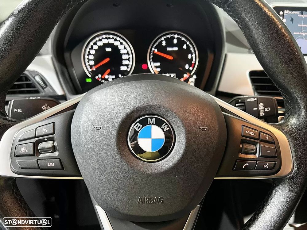 BMW X1 16 d sDrive Auto Line Sport - 21