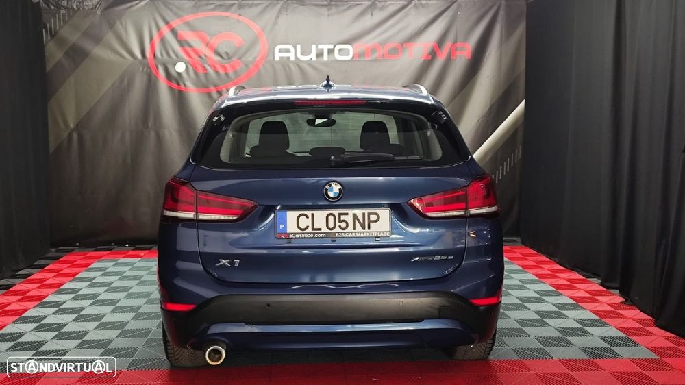 BMW X1 25 e xDrive Corporate Edition - 6
