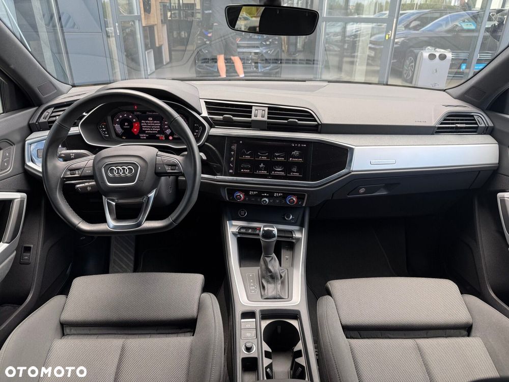 Audi Q3 Sportback - 10