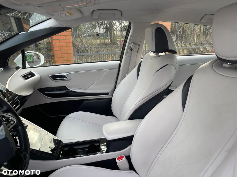 Toyota Mirai - 16