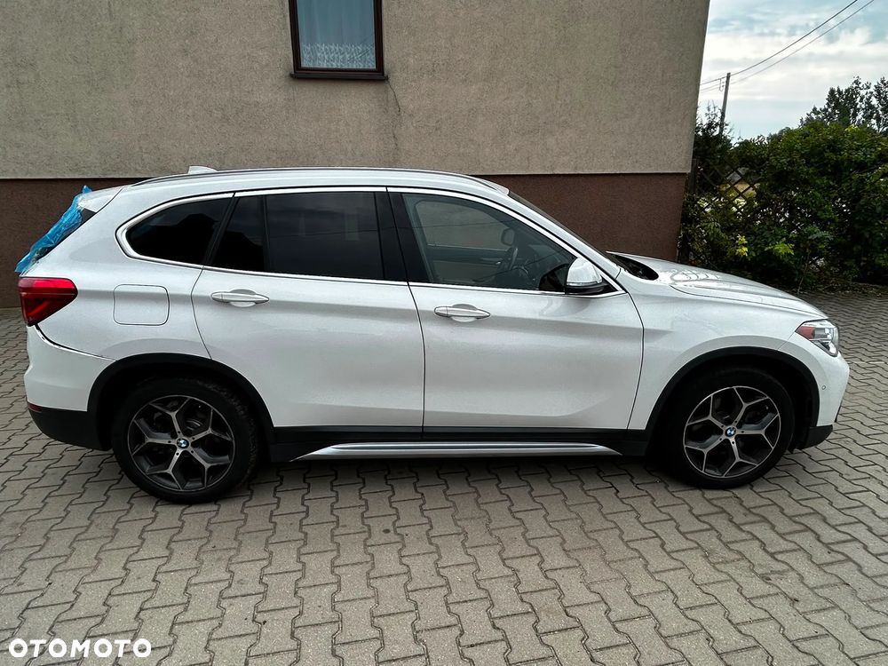 BMW X1 xDrive25i xLine - 4