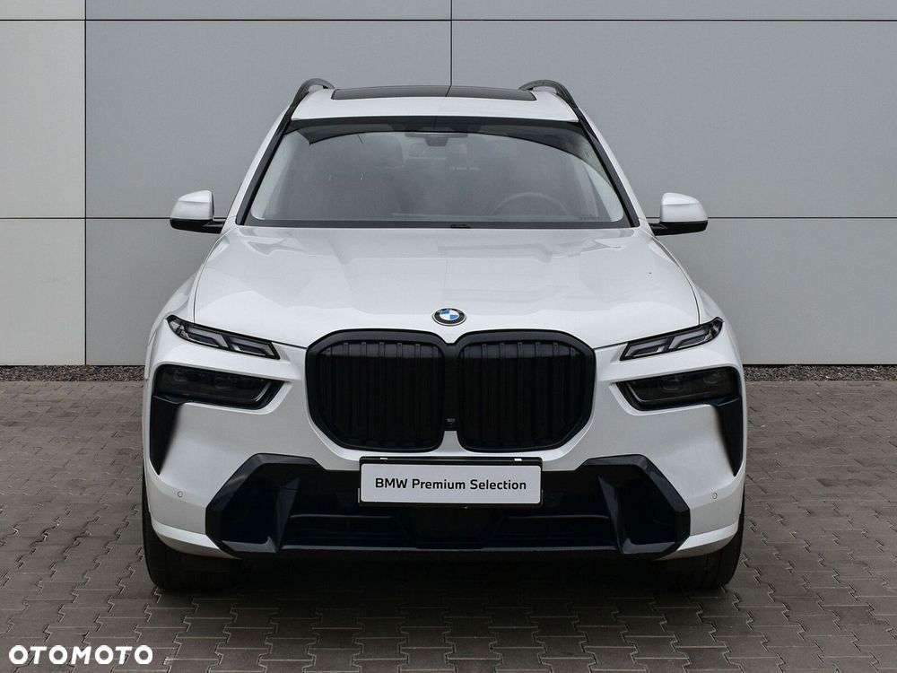 BMW X7 - 7