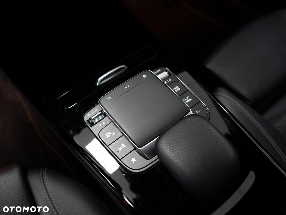 Mercedes-Benz Klasa A 180 Style 7G-DCT - 22