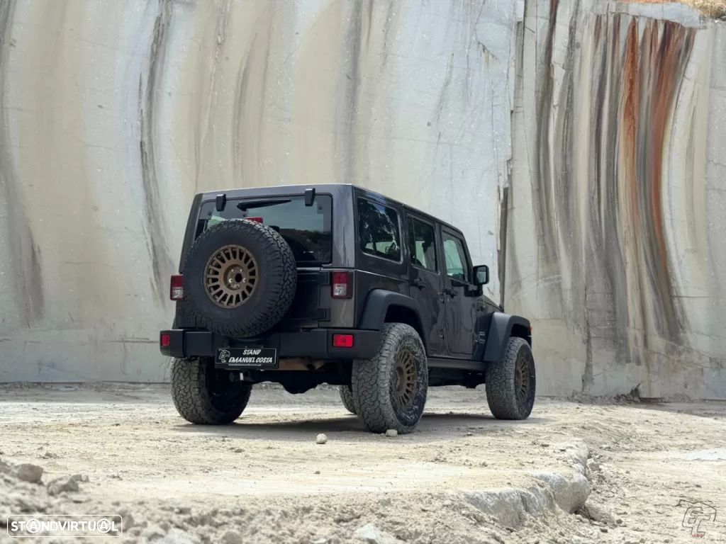 Jeep Wrangler Unlimited 2.8 CRD Sport AT - 4