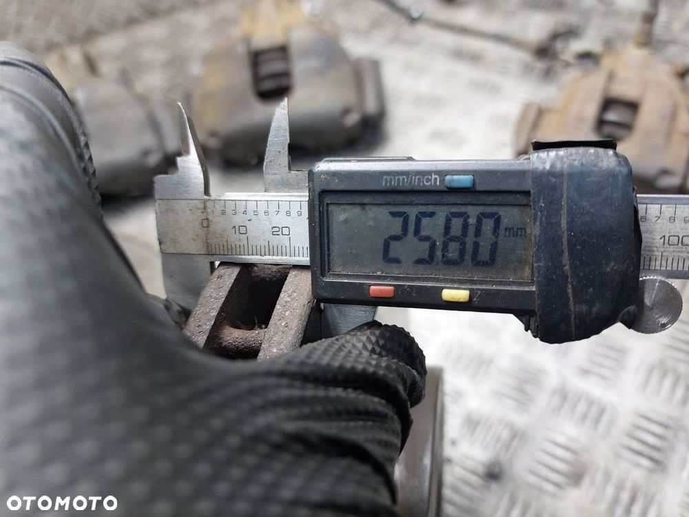 TARCZE HAMULCOWE TYŁ + PRZÓD + ZACISKI KOMPLET VOLVO S60 I 2.4 D5 - 7