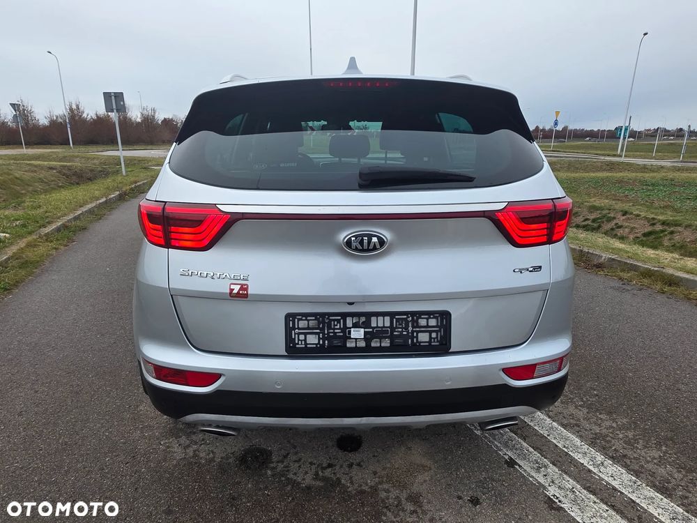 Kia Sportage 2,0 CRDI AWD GT Line - 17