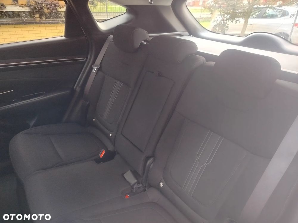 Hyundai Tucson 1.6 T-GDi 48V-Hybrid 2WD DCT Blackline - 13