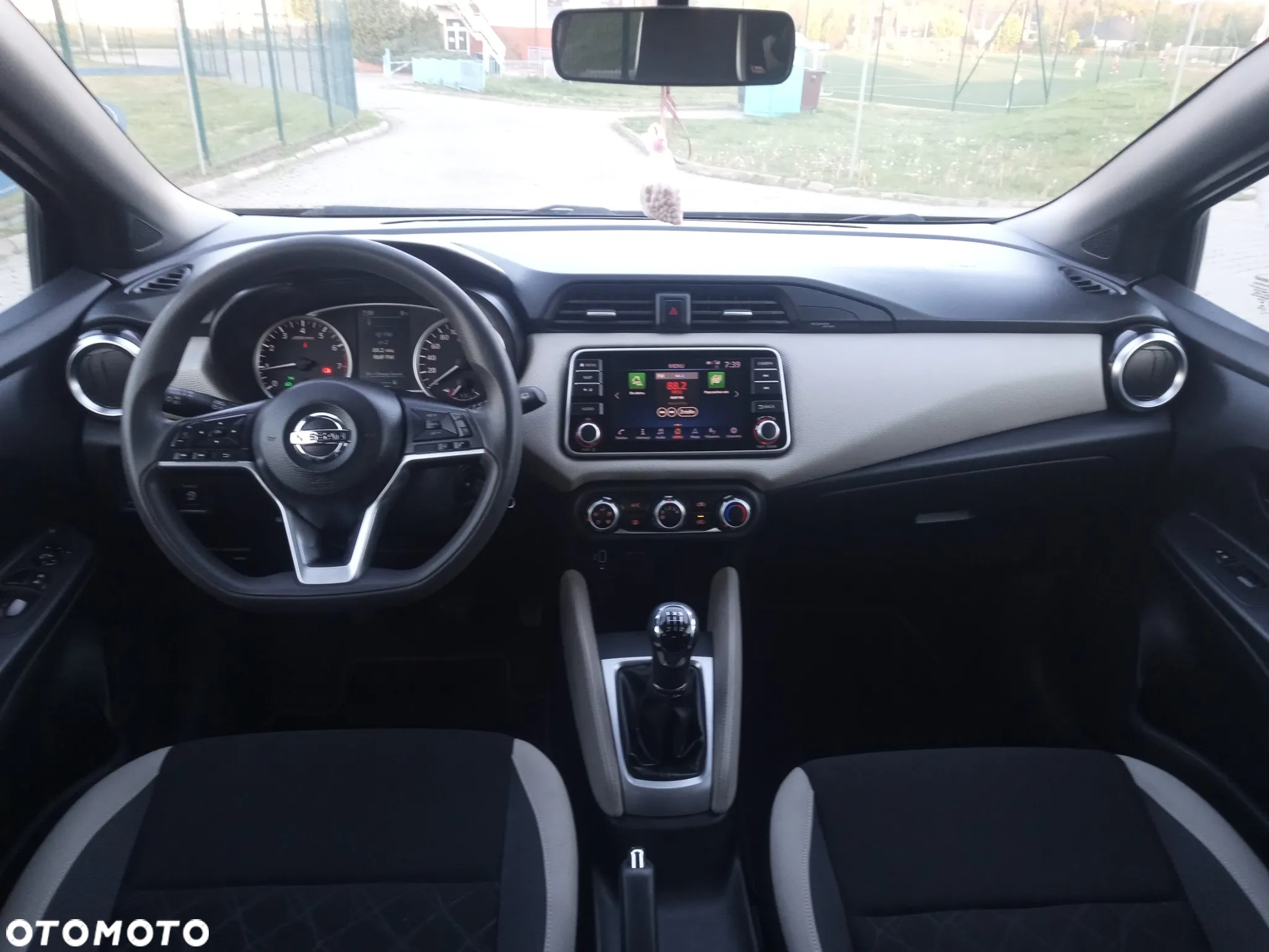 Nissan Micra - 13